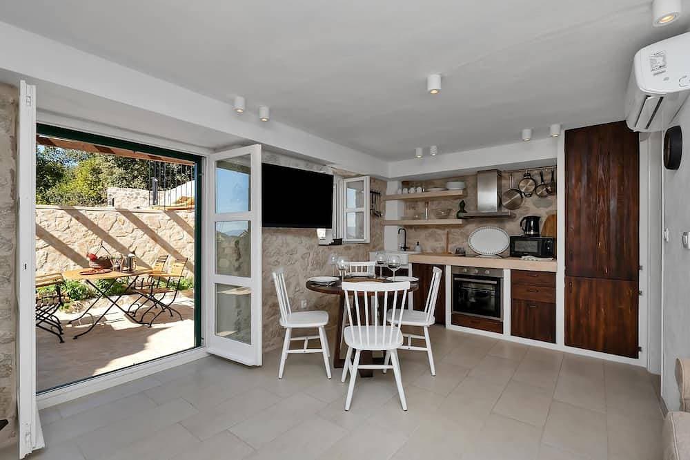 Foto 11 von 30: Gemütliches Ferienhaus mit beheiztem Pool,Terrasse,Meerblick,ruhige Lage, WiFi,