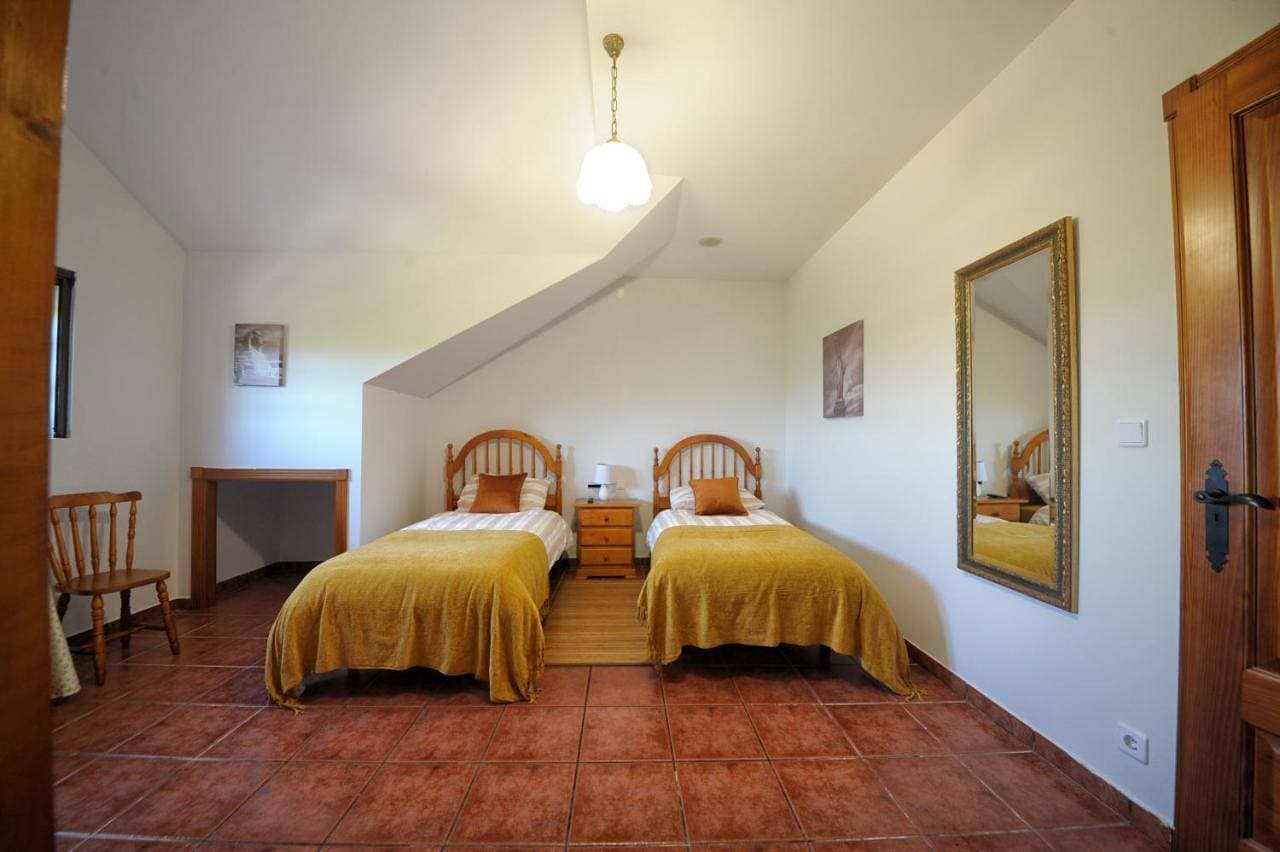 Foto 7 von 8: Twin Room with Mountain View.