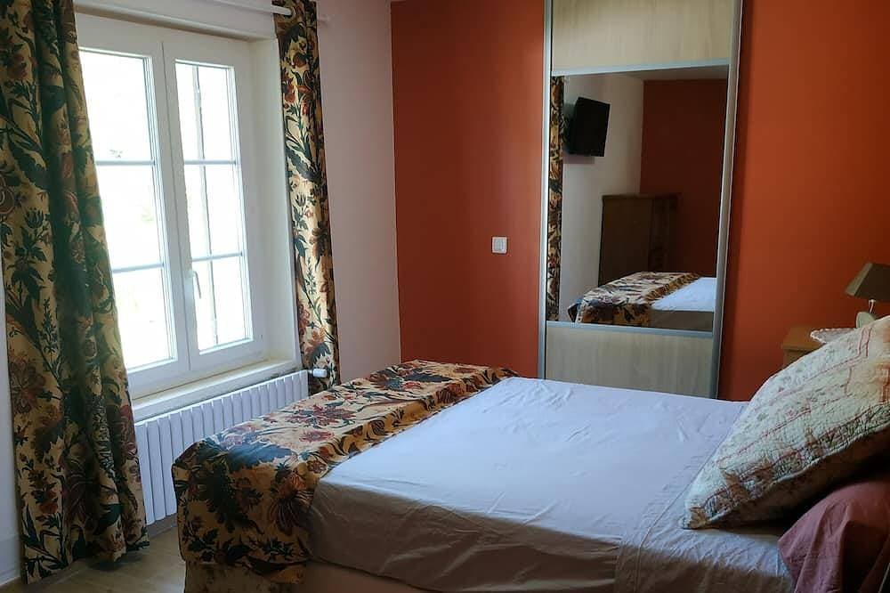 Foto 3 von 9: Banon: Maison de l'Orge - 2 Schlafzimmer - 4 Personen - Pool - 1 Badezimmer