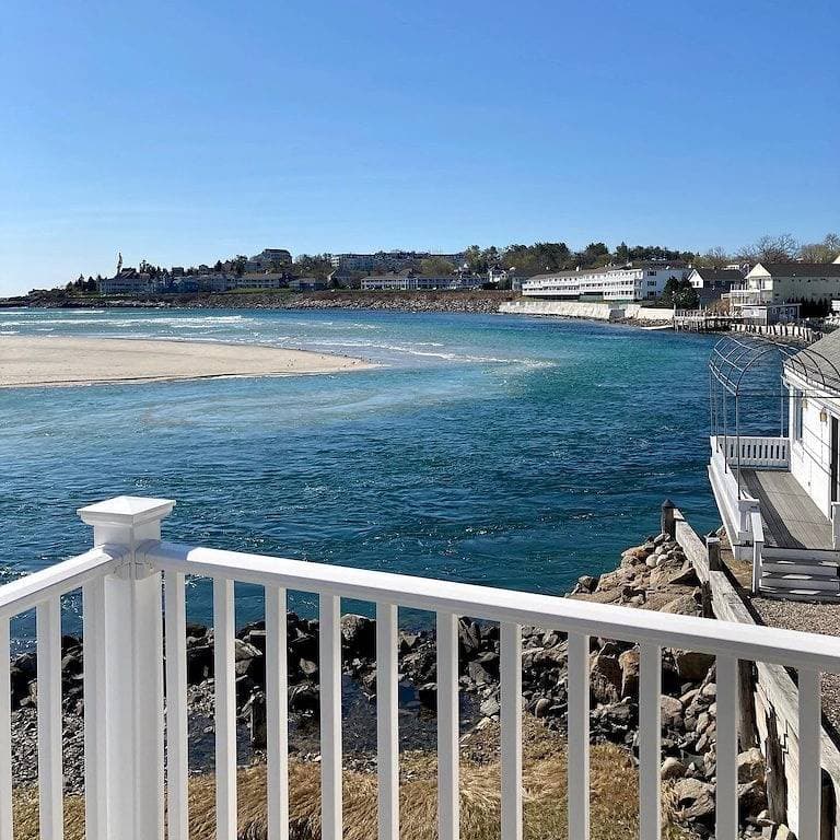 Foto 4 von 17: Ogunquit Ozeanfront 1Sz/1Ba mit Terrasse, kurzer Weg zum Strand + Stadtzentrum