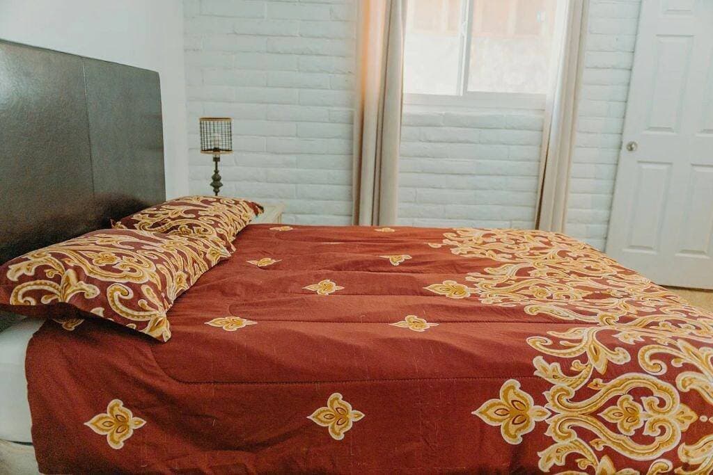 Foto 2 von 20: Retro Comfortable Studio w/Private Entrance #3 🐶