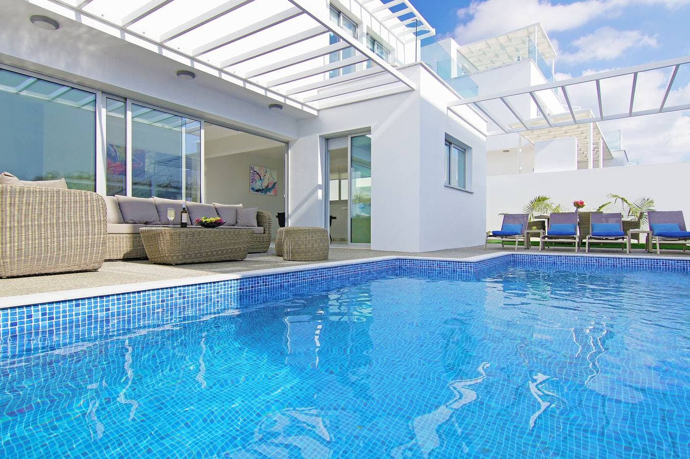 Foto 3 von 43: Villa für 7 Personen mit Balkon