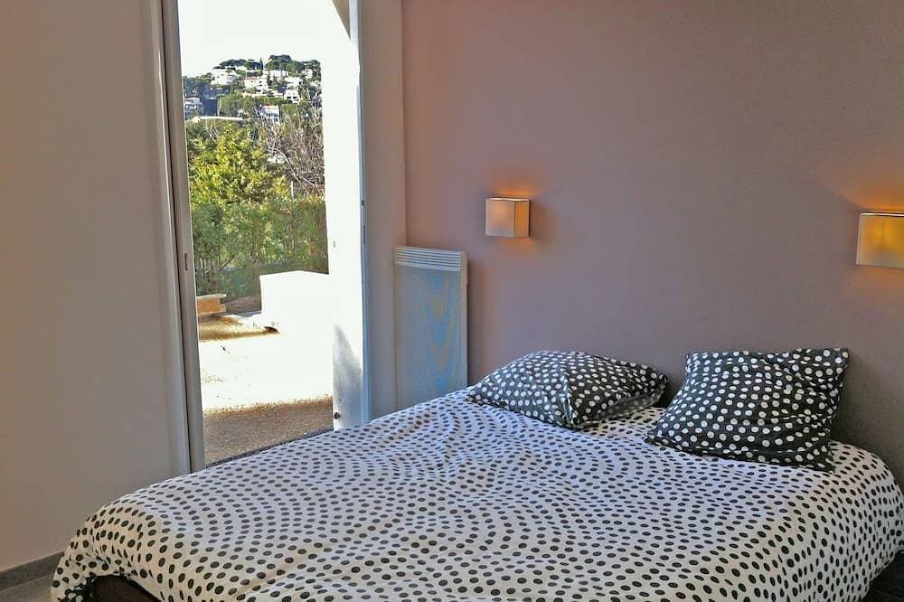 Foto 4 von 17: Unten unabhängiger 60m2 Villa, 2 Schlafzimmer, große Terrasse und Golfball