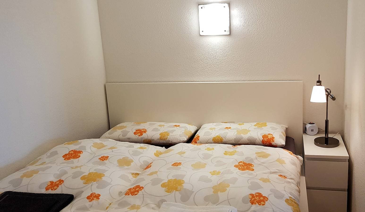 Foto 8 von 23: Apartment „FeWo Tessi“ mit Gemeinschaftsgarten und WLAN