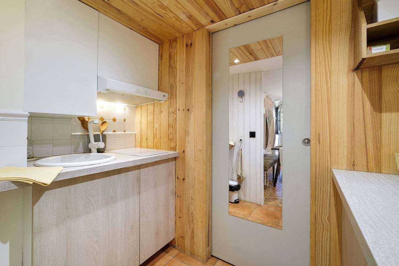 Foto 13 von 27: Apartment 'La Suite Du Jardin Du Clos Stemarie' mit Meerblick, WLAN und Klimaanlage