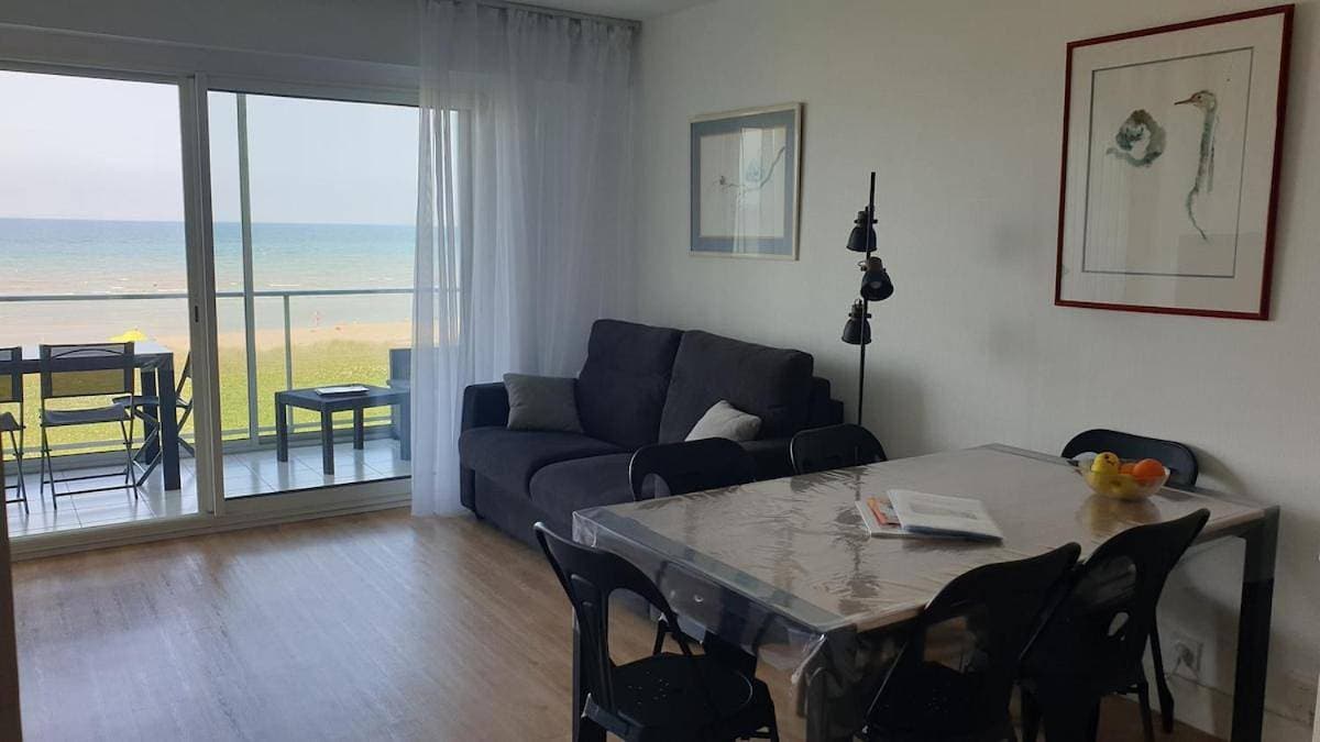 Foto 12 von 35: Two-Bedroom Apartment with Sea View
