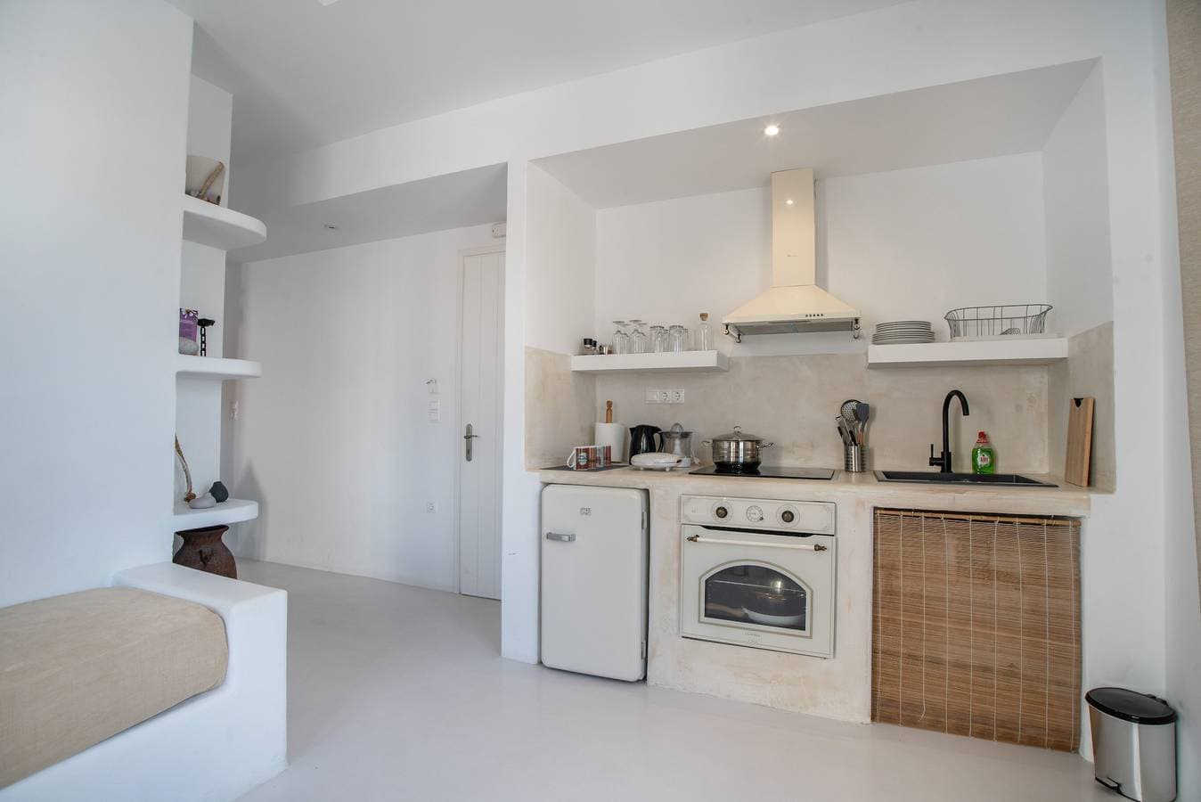 Foto 6 von 21: Einzimmerapartment 'Helmos Family' mit WLAN und Klimaanlage