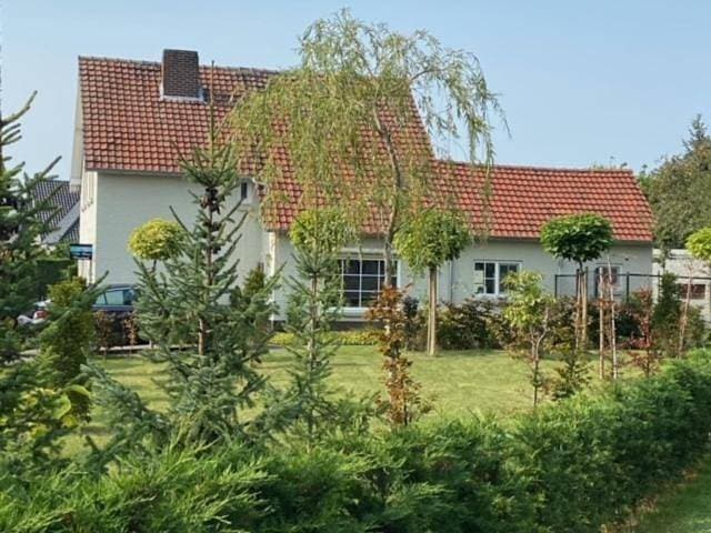 Foto 2 von 77: Three-Bedroom House