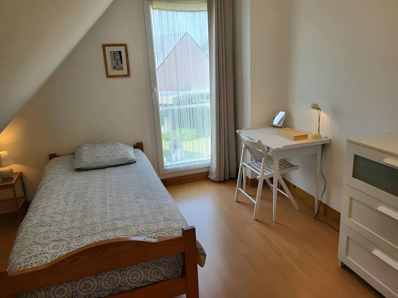 Foto 12 von 28: Ferienhaus „Les 3 Mésanges“ mit privater Terrasse, Garten und WLAN