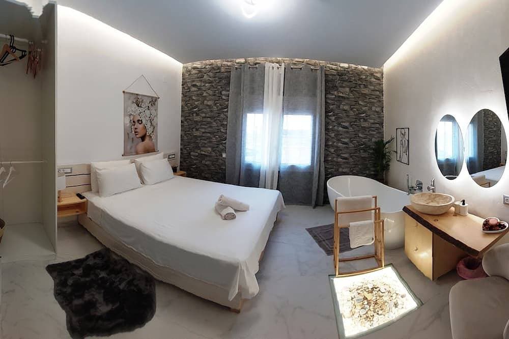 Brand new Luxury Suite at the Heart of Hersonissos 1
