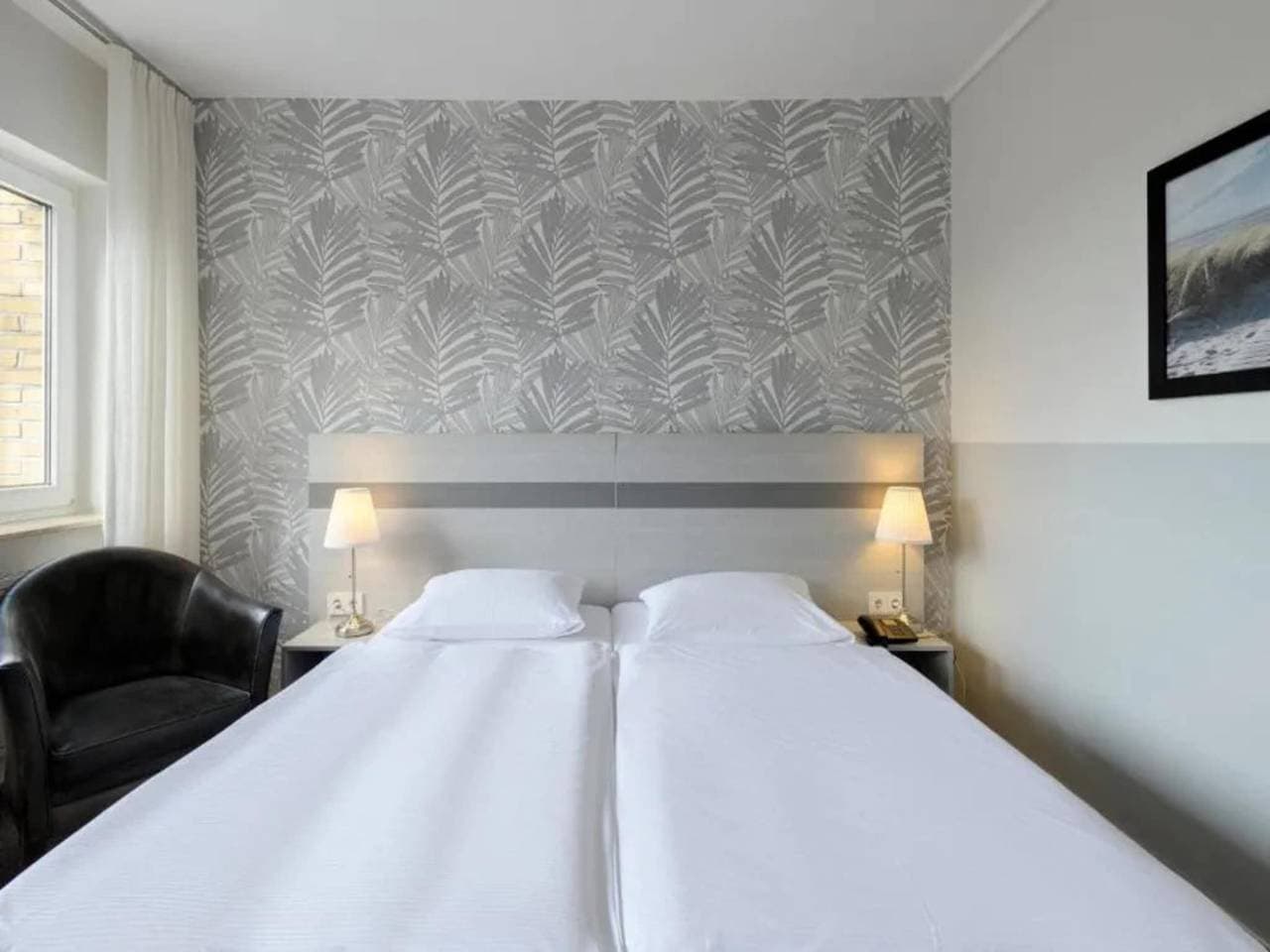 Foto 2 von 61: Sunday Hotel des Nordens Standard-Doppelzimmer