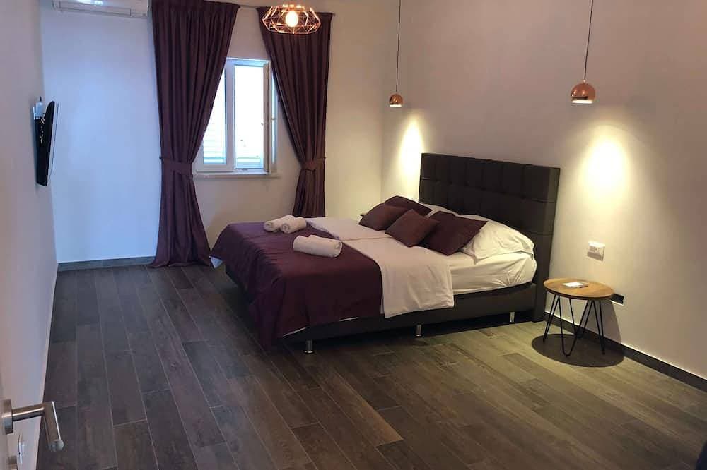 Foto 2 von 15: Lavander Touch Dachgeschoss - Wohnung mit Balkon