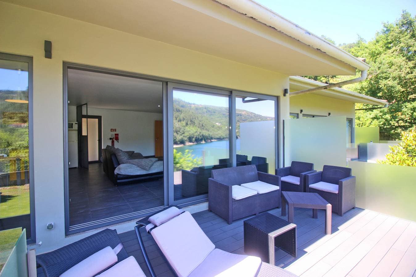 Foto 8 von 23: Apartamento Lobo - Casas Barca do Rio - Gerês