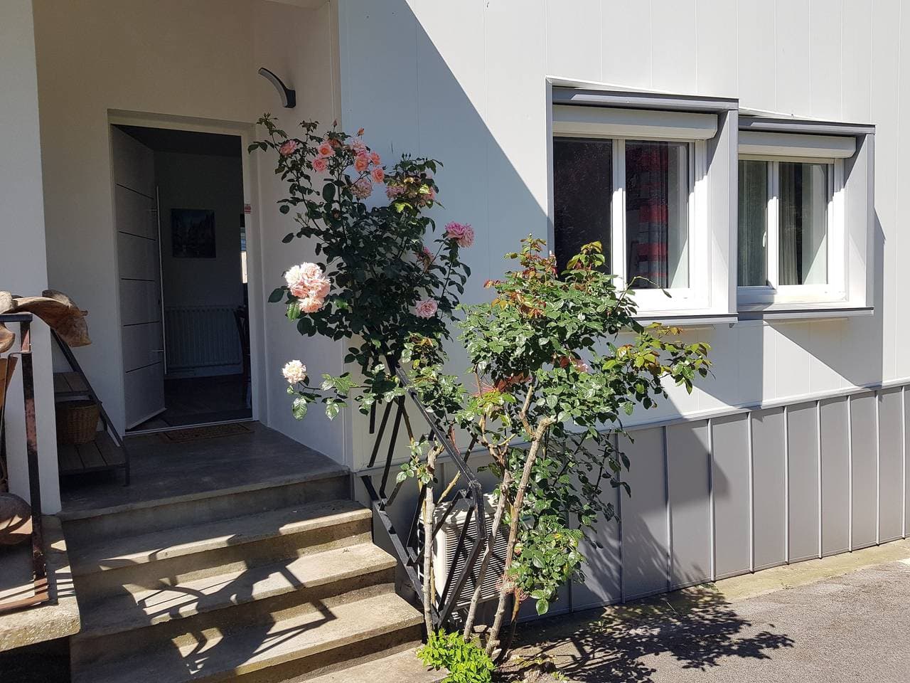 Foto 6 von 43: Landhaus 'Gîte Aux Tourterelles' mit Bergblick, WLAN und Klimaanlage