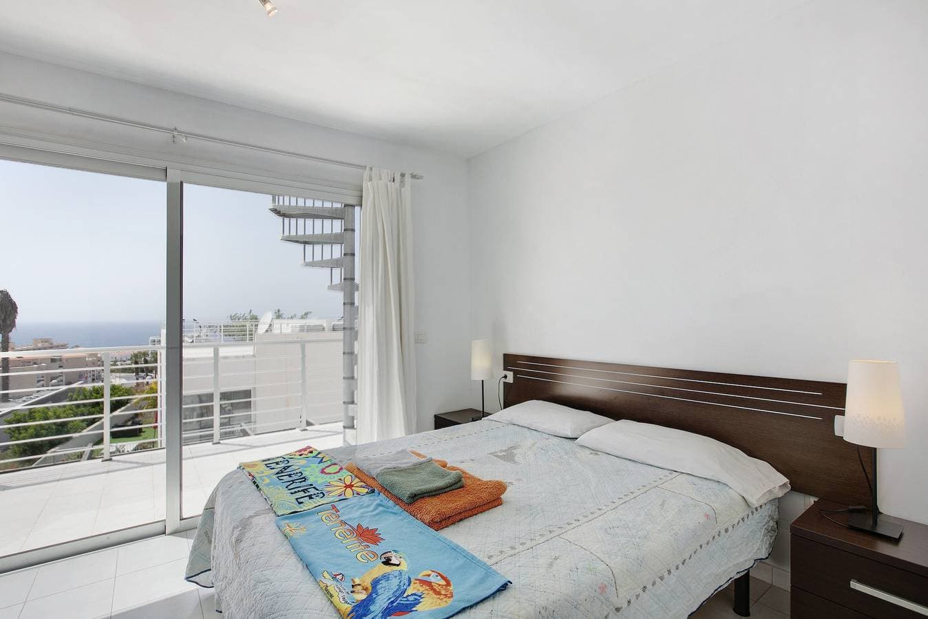 Foto 10 von 25: Ferienwohnung 'Tenerife Dúplex Callao' mit Meerblick, Gemeinschaftspool und WLAN