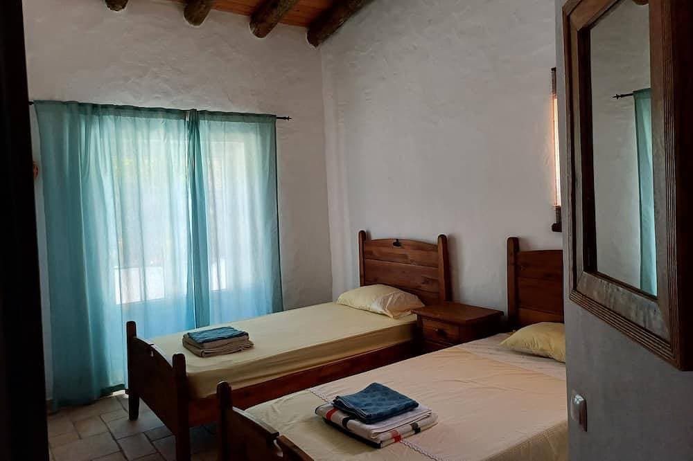 Foto 2 von 20: Abgelegenes 2 Schlafzimmer Landhaus mit privatem Pool in weitläufiger Landschaft