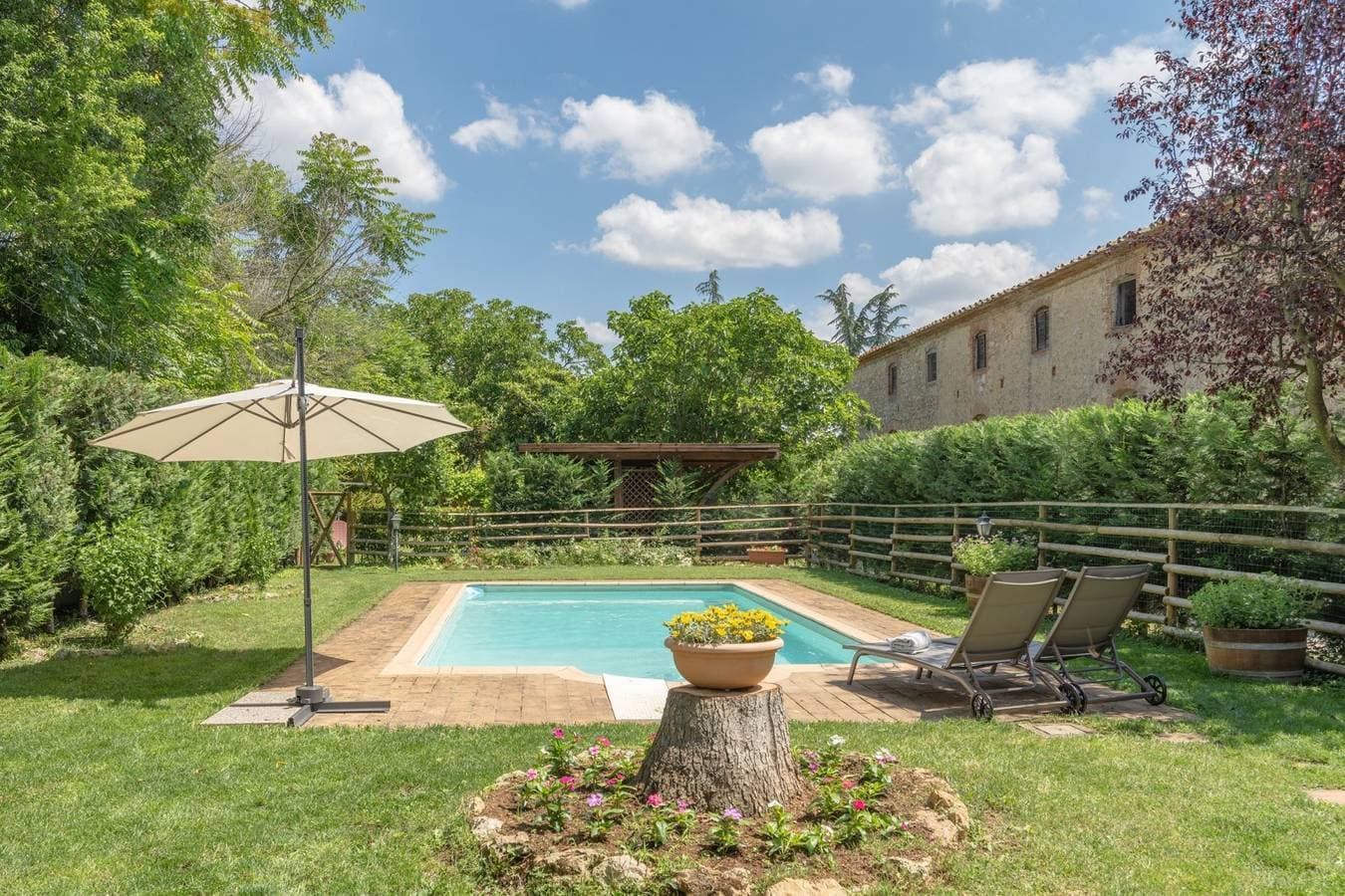 Foto 3 von 25: Villa für 4 Personen mit Garten