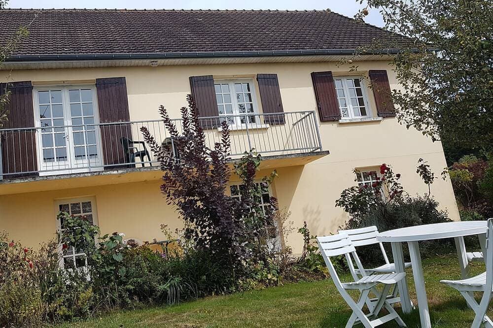 Foto 11 von 15: Möblierte Wohnung in komfortablem Einfamilienhaus mit gepflegtem Garten
