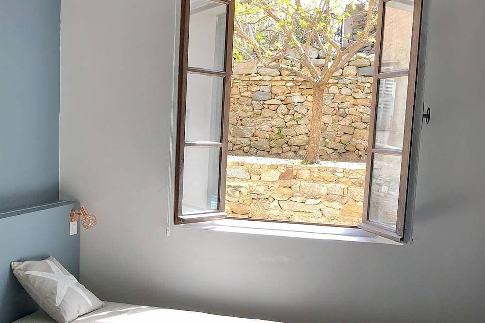 Foto 6 von 22: Apartment-Komfort-Eigenes Badezimmer-Côté Jardin