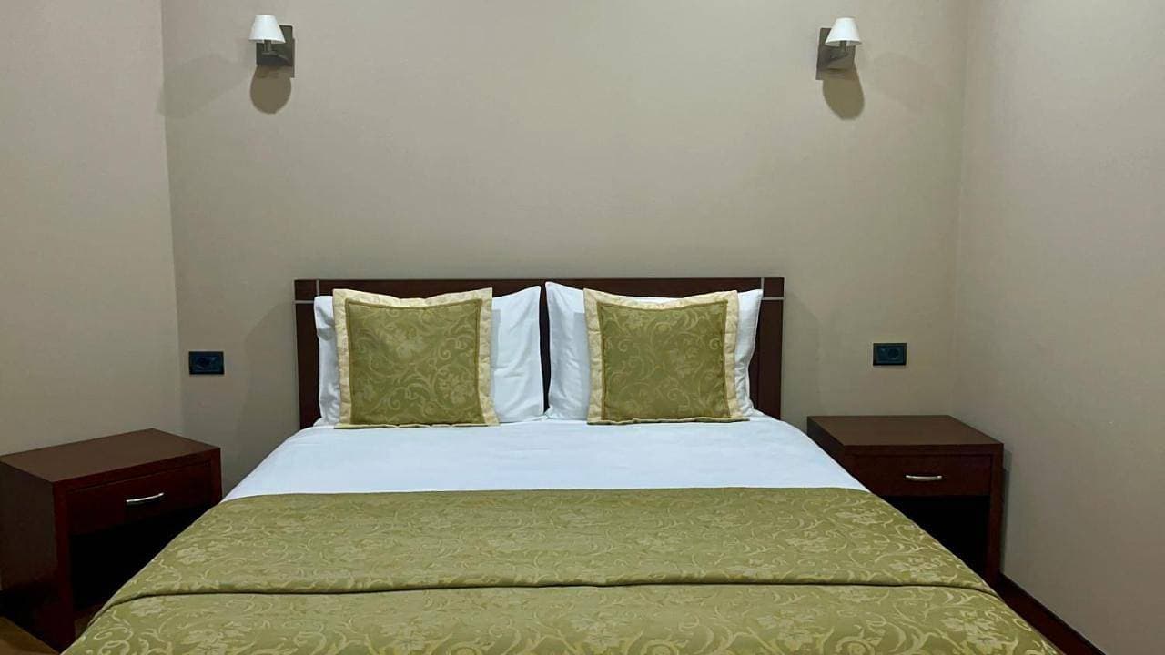 Foto 3 von 26: Double Room with Lake View