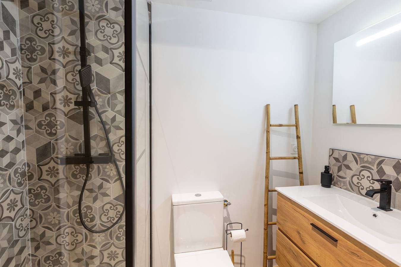 Foto 4 von 11: Ferienwohnung für 4 Personen mit Terrasse