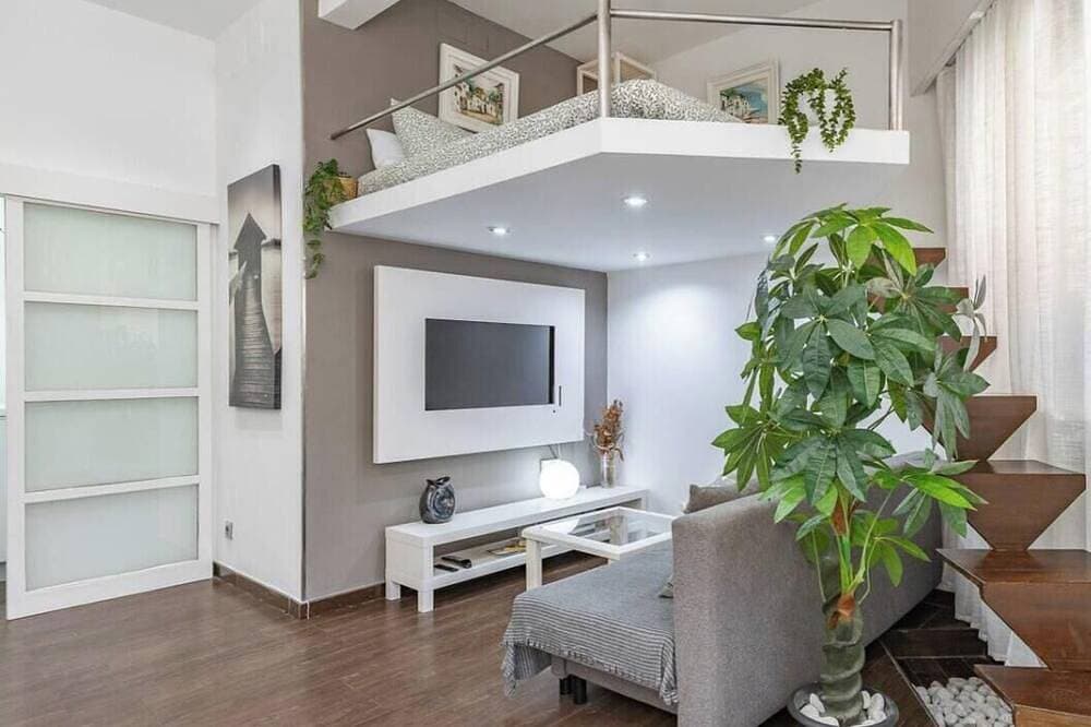 Foto 10 von 30: Elegant Loft with Loft and Modern Design |Center