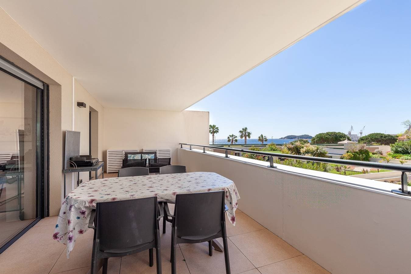 Foto 4 von 23: Ferienwohnung "O de mer D101" mit Meerblick, privater Terrasse & Wi-Fi