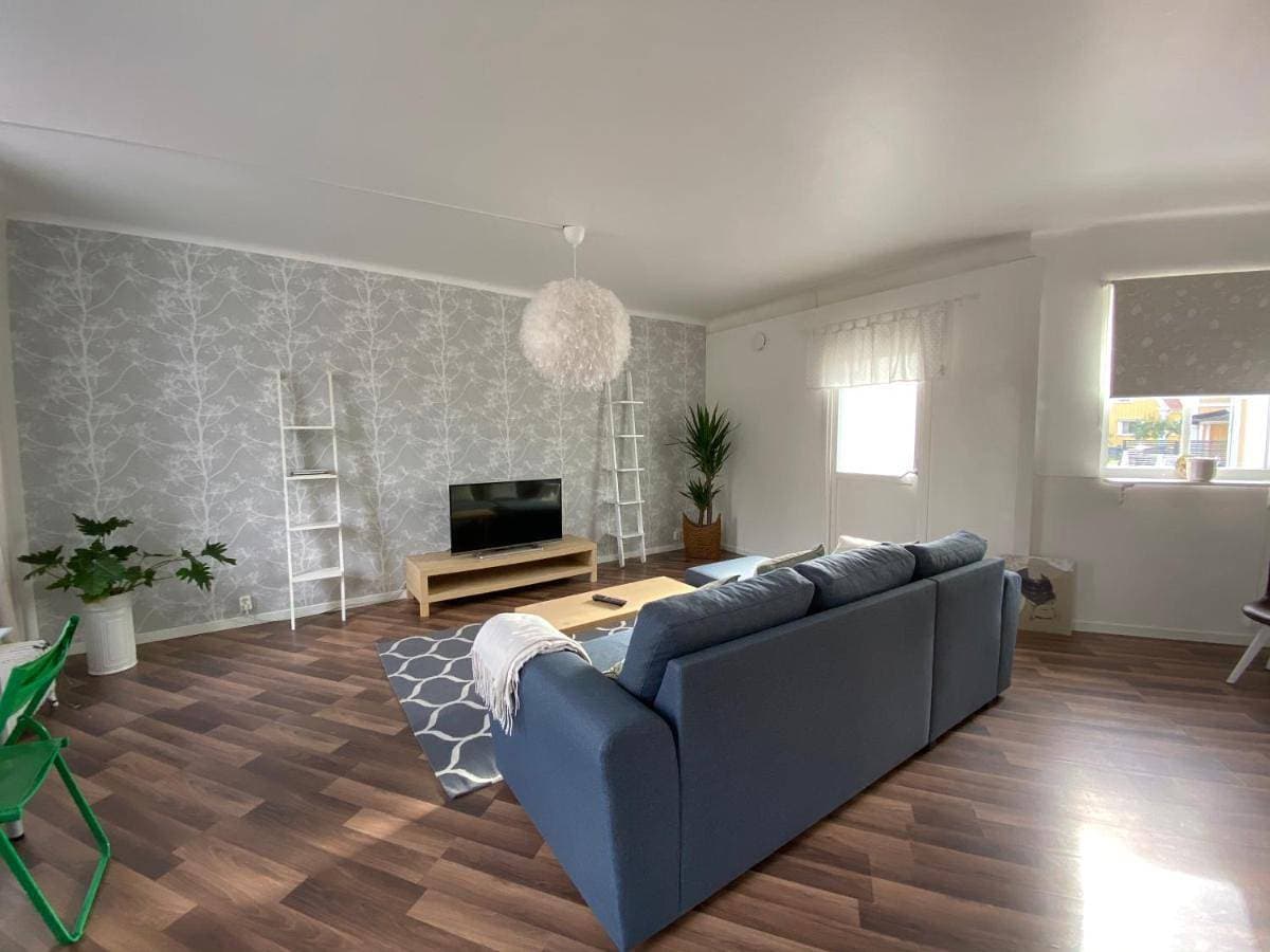 Welcome to two rooms apartment in central Tibro 1