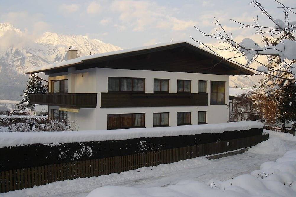 Foto 10 von 14: Sunny holiday home with a beautiful garden and terrace