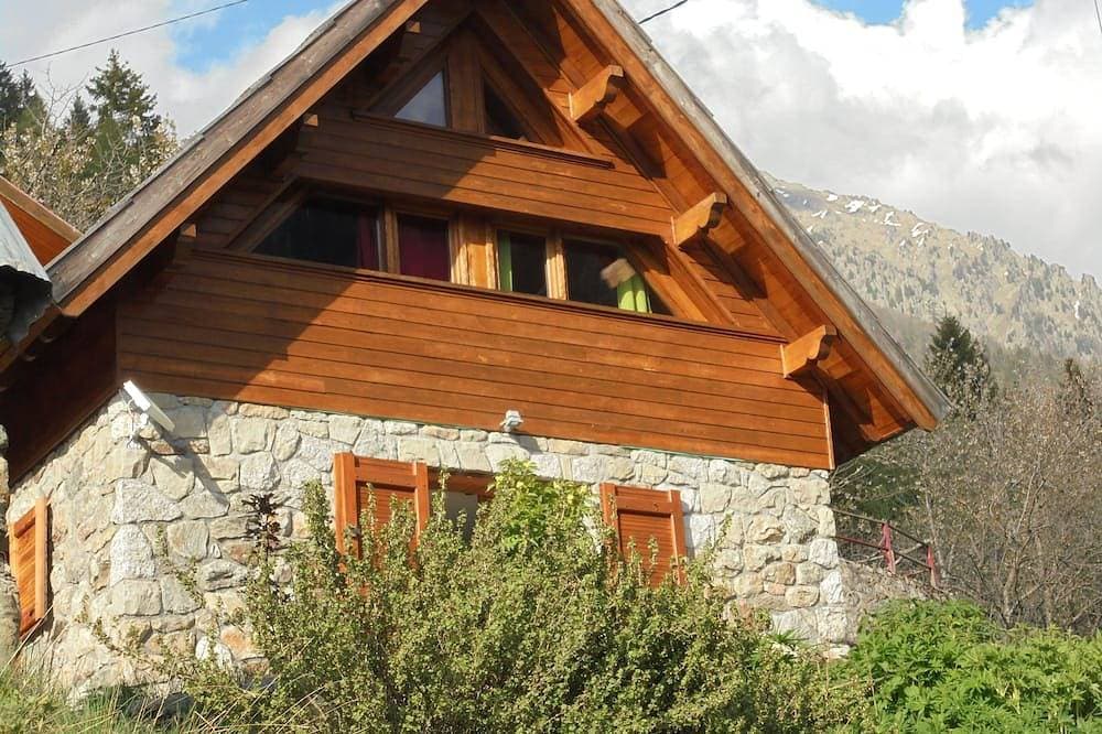Berghütte oberhalb des Sees Boréon 1