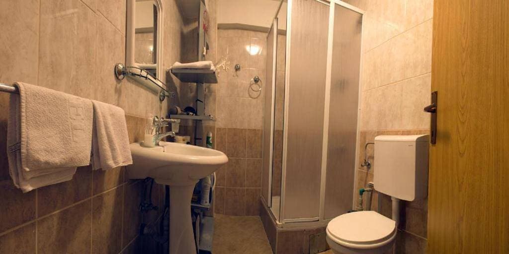 Foto 7 von 8: Studio - 2 Kuzman Josifovski Str.