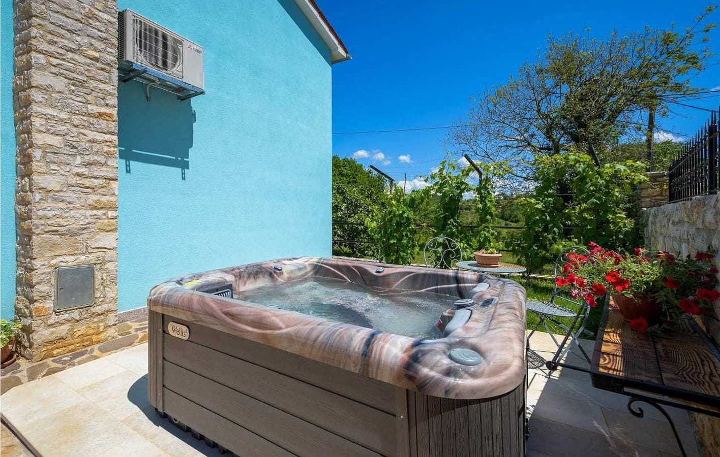 Foto 9 von 38: Gemütliche 2-Zimmer-Wohnung mit Terrasse, WLAN und Parkplatz in der Nähe des Stadtzentrums