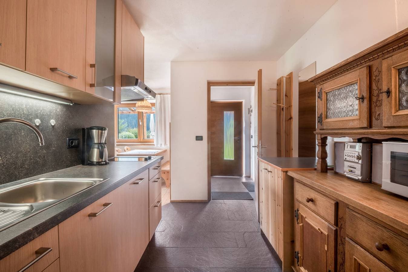 Foto 10 von 30: Ferienwohnung 'La Plates - Daduman' mit Bergblick, Terrasse & Sauna