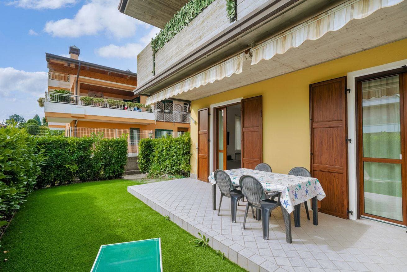 Foto 3 von 13: Ferienwohnung für 4 Personen mit Garten