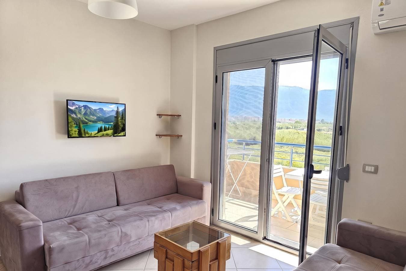 Foto 4 von 20: Apartment With Pool View 001