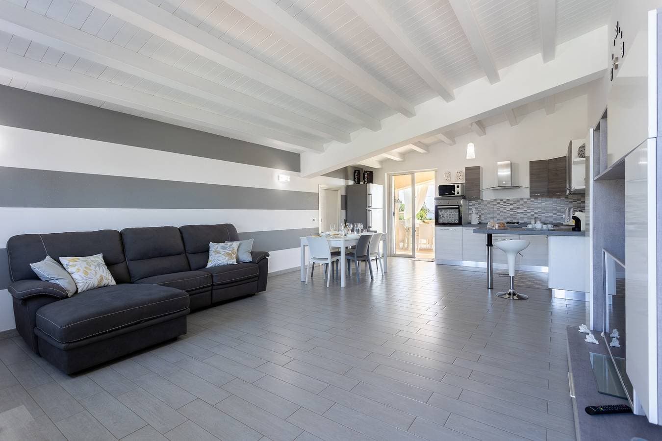 Foto 7 von 44: Ferienhaus 'Torre Del Mare' mit privatem Pool, privater Terrasse und WLAN