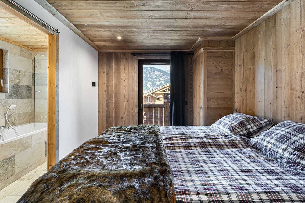 Foto 2 von 15: Schöne Wohnung in Courchevel Le Praz, nah an den Pisten, mit Parkplatz und WLAN