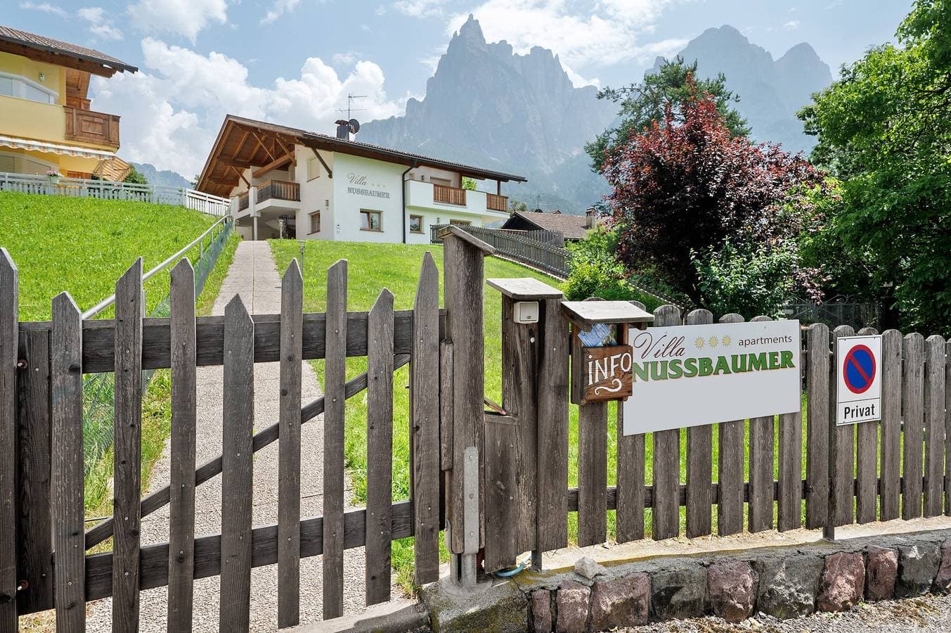 Foto 12 von 30: Ferienwohnung 'Villa Nussbaumer B' mit Bergblick, privater Terrasse und Wi-Fi