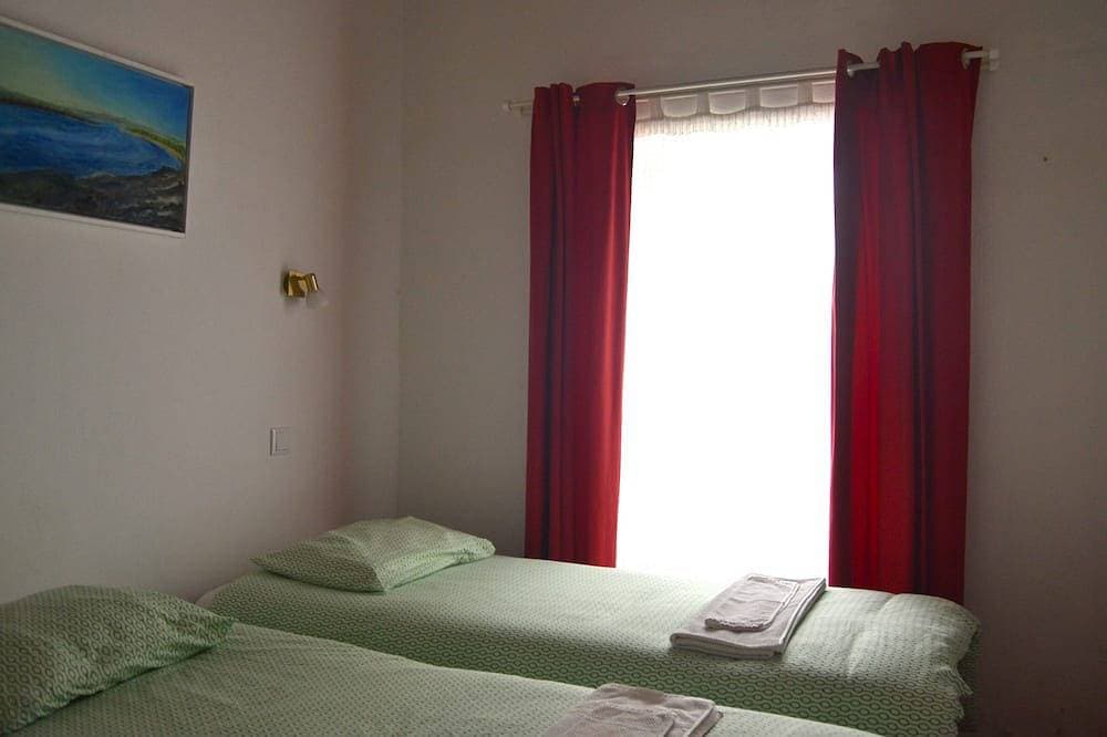 Foto 3 von 20: 2 Schlafzimmer Reihenhaus mit charmantem Garten im historischen Zentrum von Silves