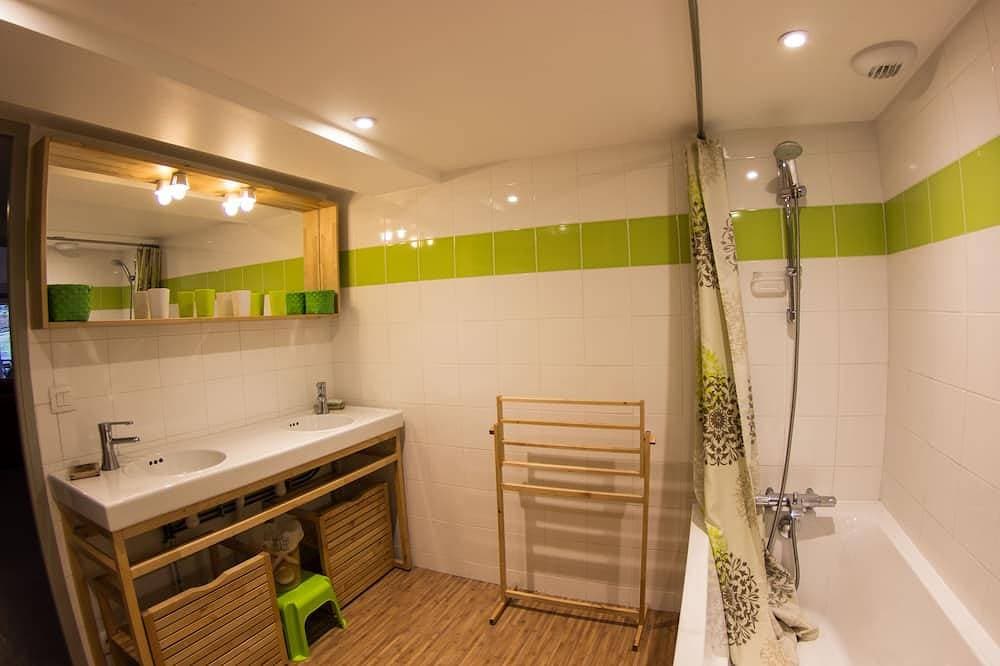 Foto 8 von 20: Die Sheepfold von Martinaa - Ferienwohnung für 12 - Tierpark - Beheizte Pool