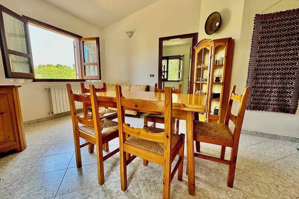 Foto 5 von 9: \" Villa with Pool Comfort \"