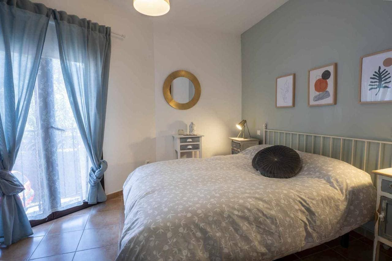 Foto 4 von 18: One-Bedroom Apartment