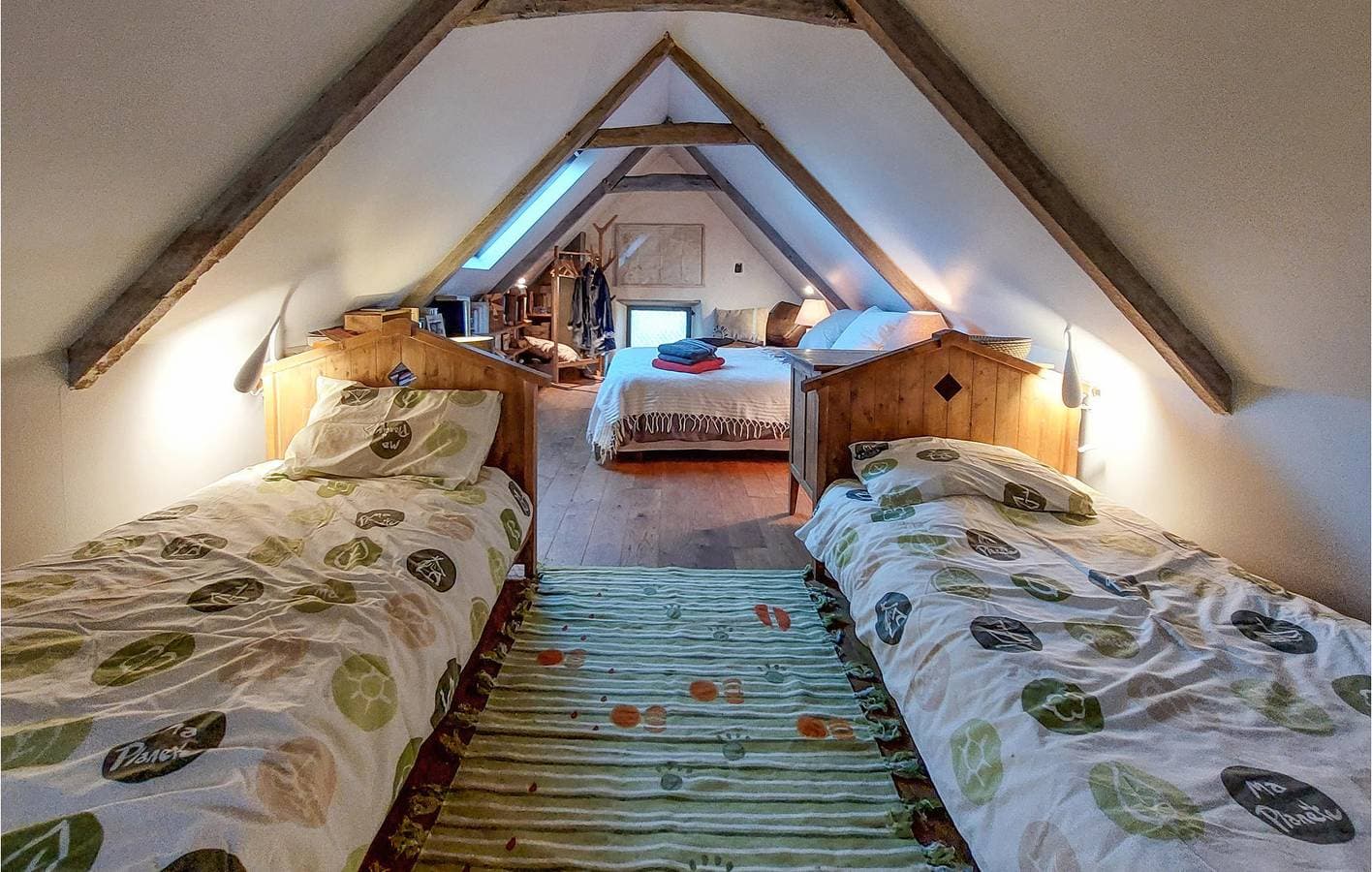 Foto 13 von 22: Gemütliche Wohnung bei Plouézec - Parkplatz, Kamin
