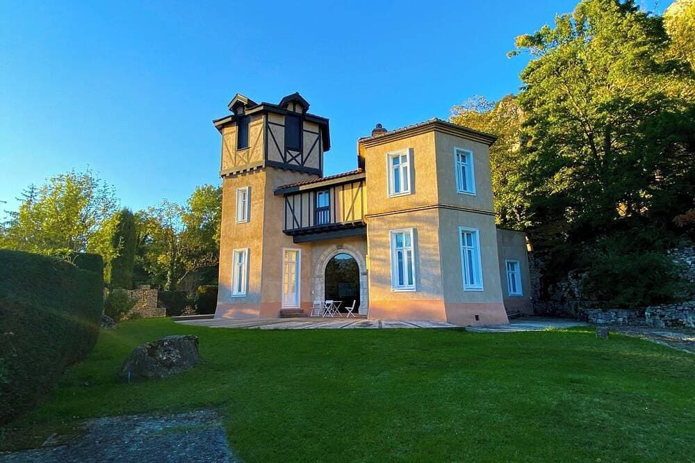 Kleine charmante Schloss 1