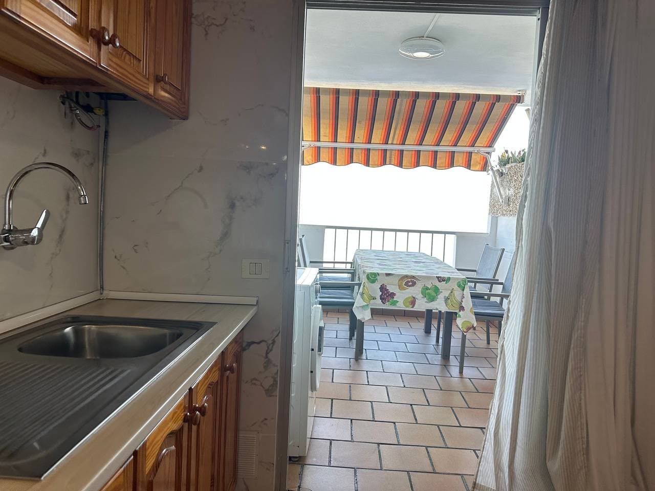 Foto 3 von 30: Ferienwohnung 'Casita Acogedora Frente Al Mar' mit privater Terrasse und WLAN