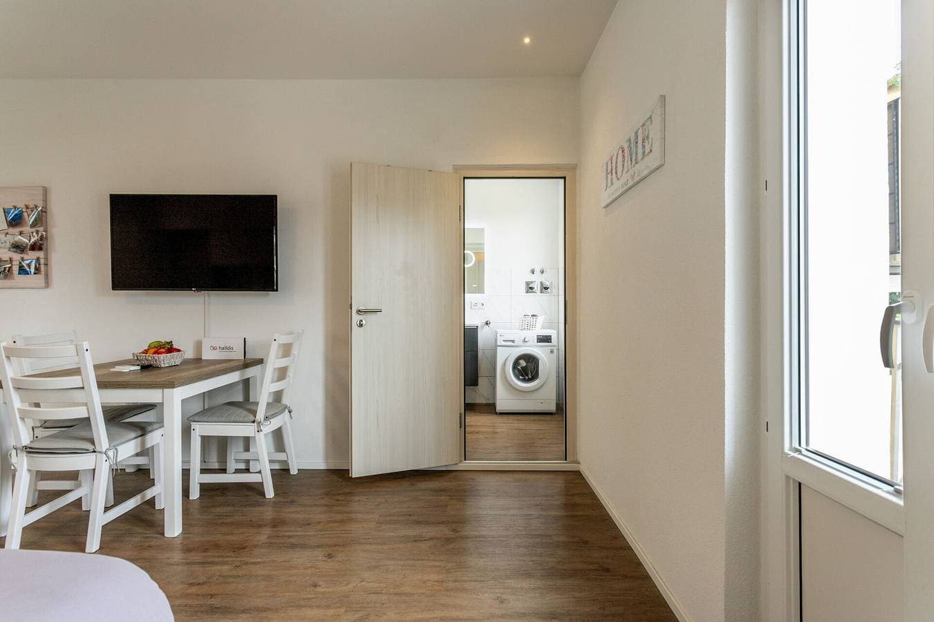 Foto 13 von 24: Ferienwohnung für 2 Personen mit Seeblick