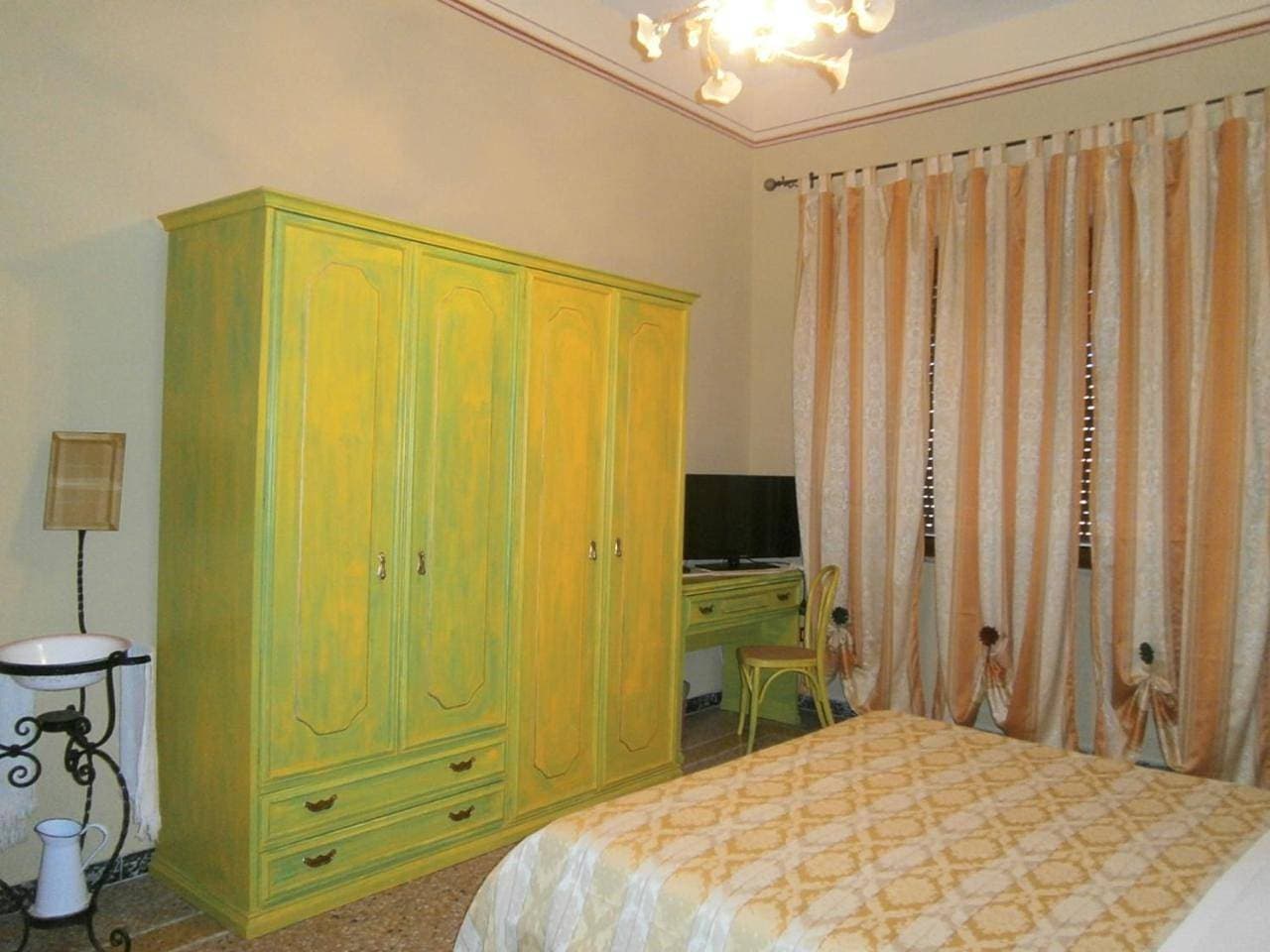 Foto 7 von 32: Double Room with Private Bathroom