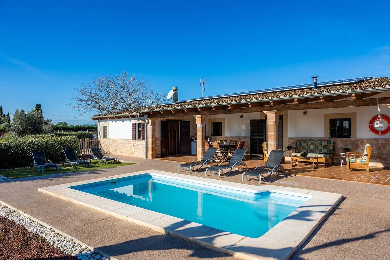 Foto 3 von 31: Villa 'Els Ametlers' mit Bergblick, Wi-Fi und Klimaanlage