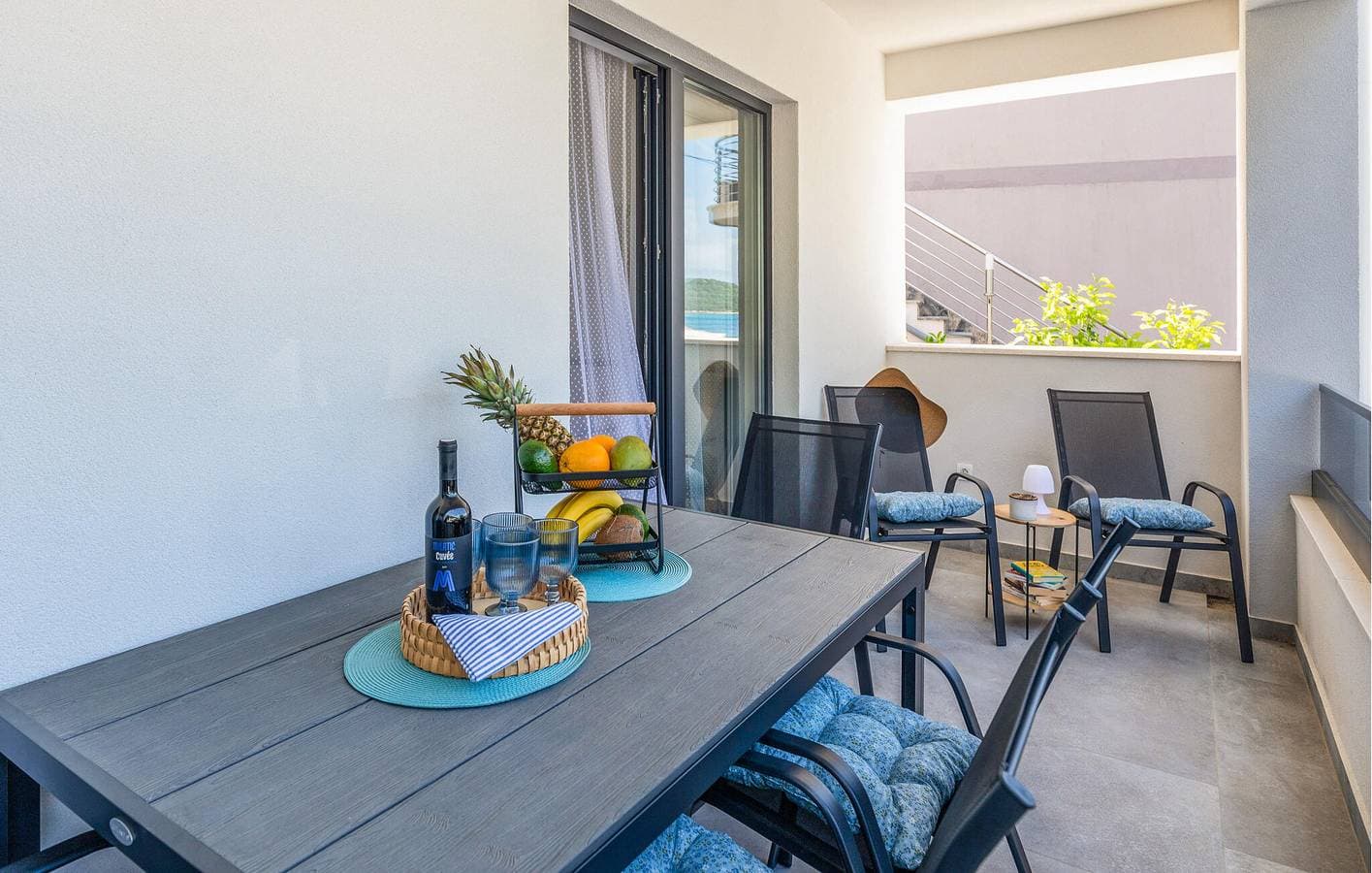 Foto 9 von 29: Gemütliche Wohnung mit Terrasse, WLAN und Parkplatz, 2,5 km vom Strand entfernt