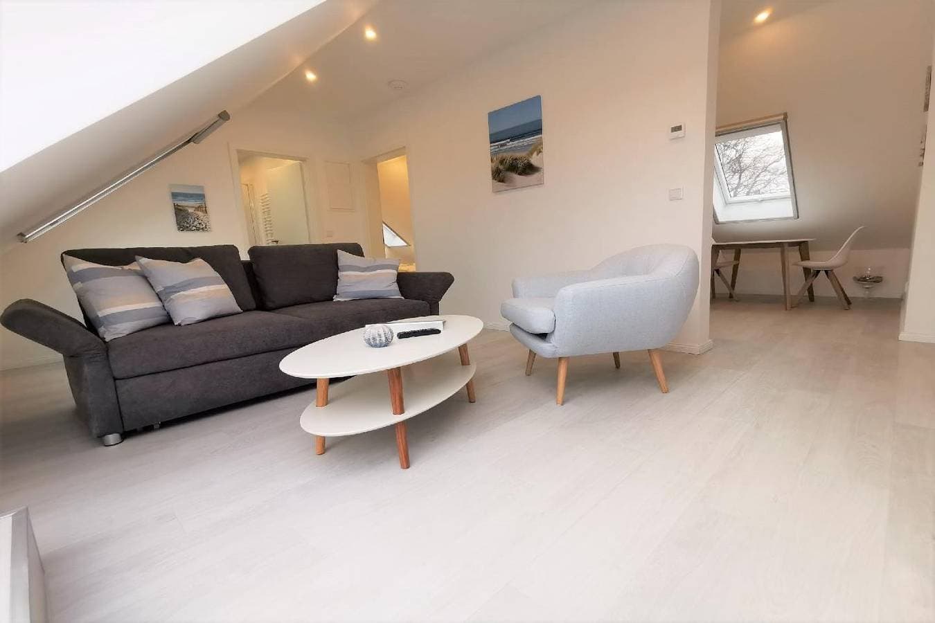 Foto 4 von 21: Ferienwohnung mit Dachterrasse und Meerblick - Haus Inselwind FeWo MEERwasser
